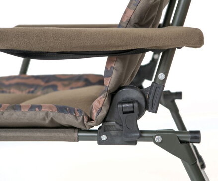 Rybárske kreslo STARFISHING MEDIUM DELUXE FLEECE Camo