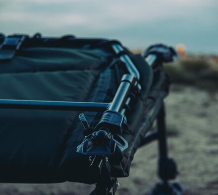 Giants Fishing Lehátko Gaube XT Bedchair 8Leg