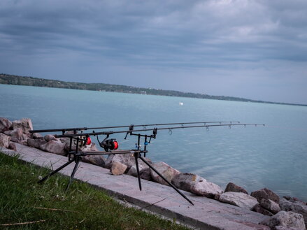 Stojan Giants Fishing High Pod 3 Rods Black