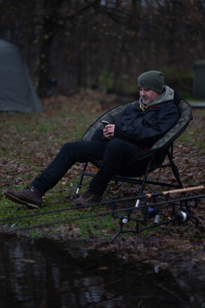 Giants fishing Sedačka Moon Chair Deluxe + prepravná taška